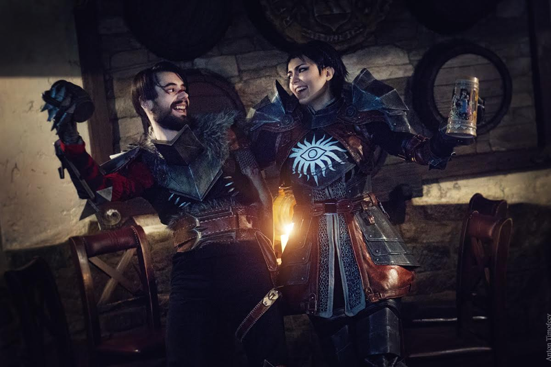 Illustration for article titled Dragon Age Cosplay Gets Hammered, Makes Out